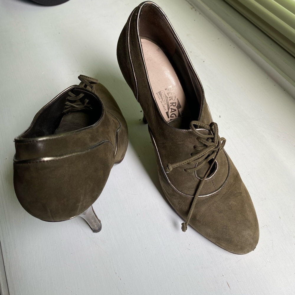 Salvatore Ferragamo Vintage Pumps, Hunter Green, Size 6